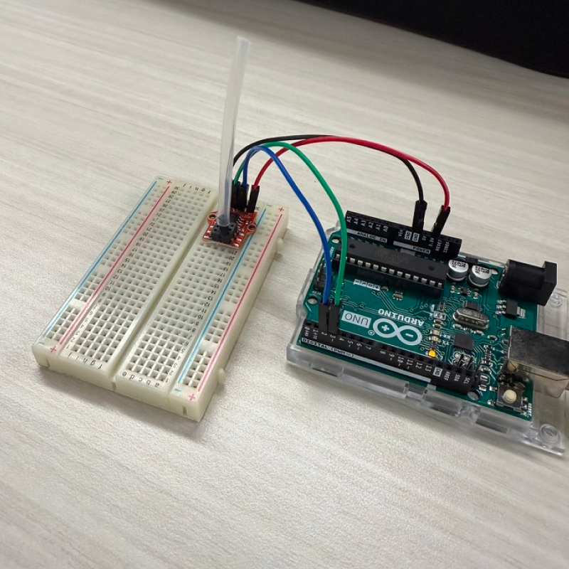 Connecting and testing the air pressure sensor with Arduino.